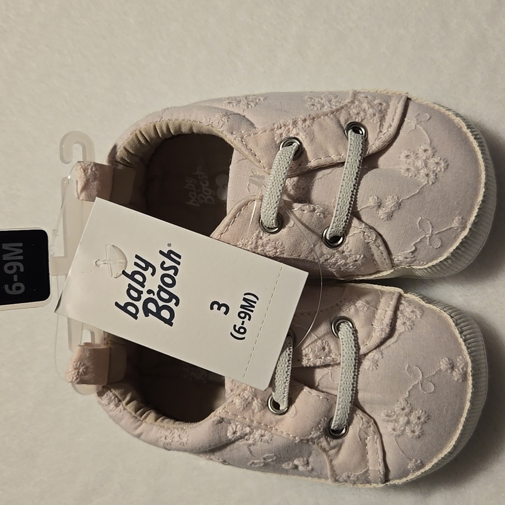 Baby lace sneakers